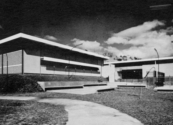 Escuela artesanal El Llanito, en Petare