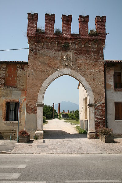 http-//upload.wikimedia.org/wikipedia/commons/thumb/3/3f/Villa_Porto_20070717-5.jpg/400px-Villa_Porto_20070717-5.jpg