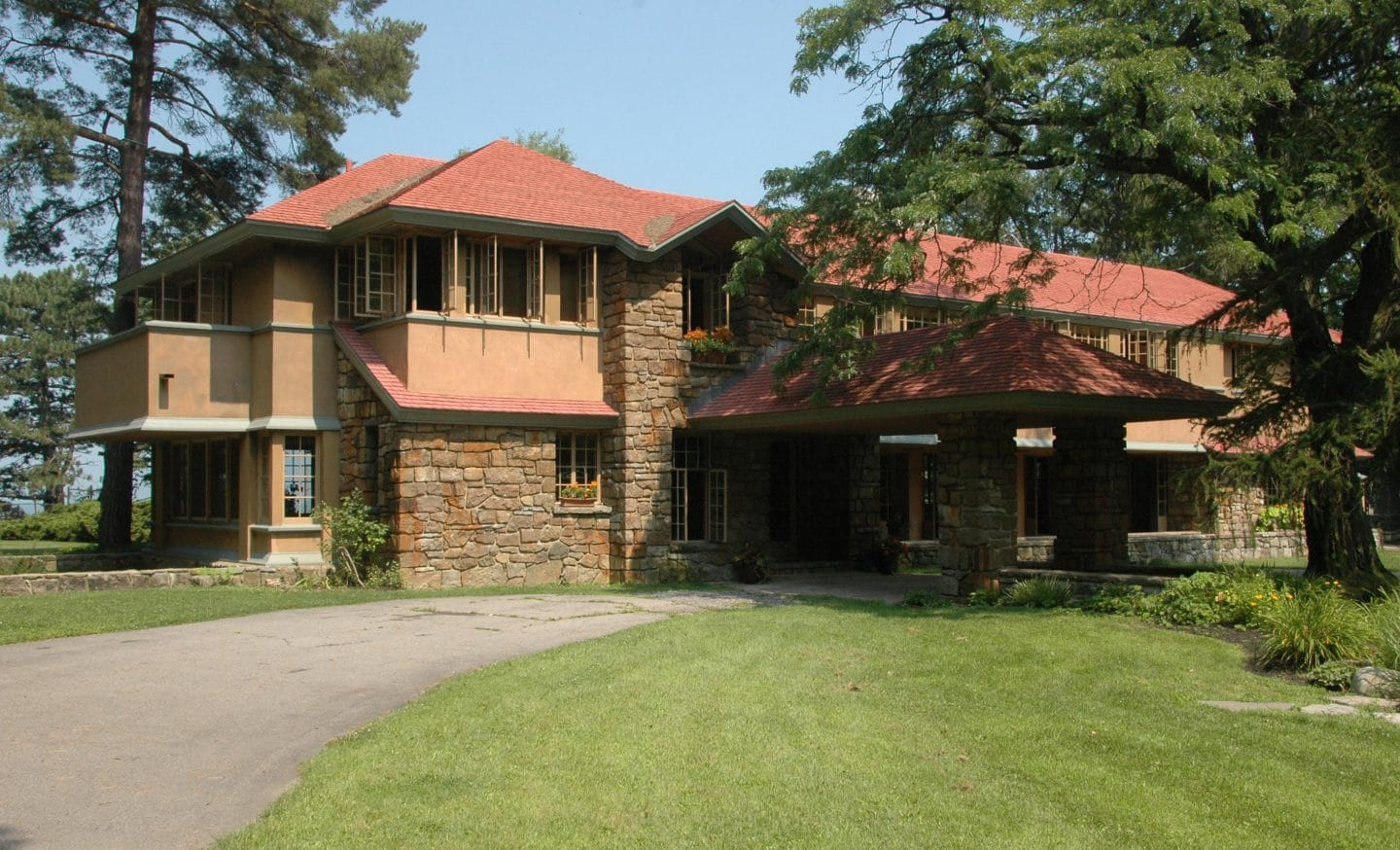 https://franklloydwright.org/site/graycliff/