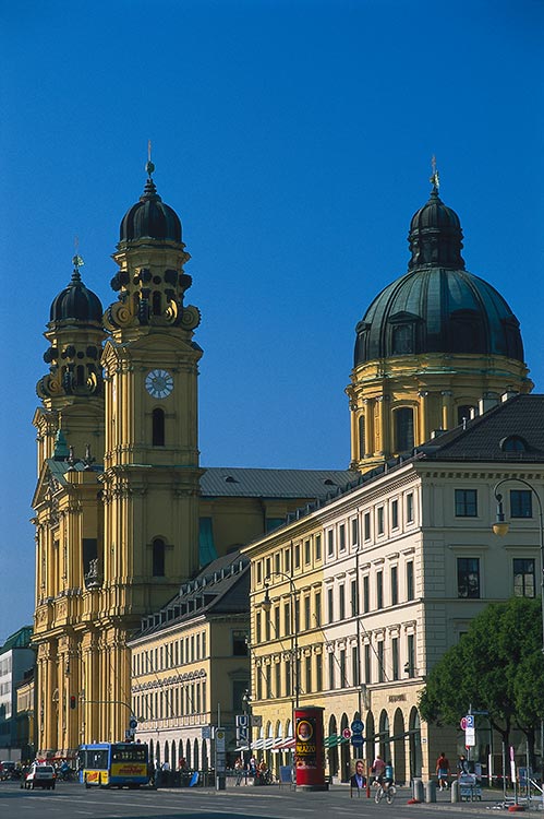Iglesia de los Teatinos y San Cayetano en Munich