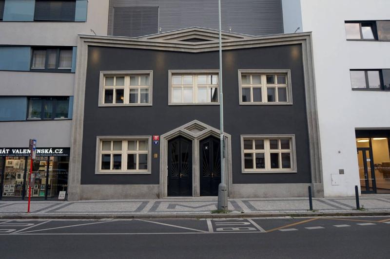 Edificio de oficinas F.J. Materna