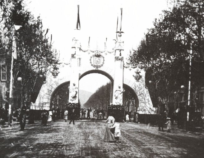 Arco de Triunfo en honor de Alfonso XIII