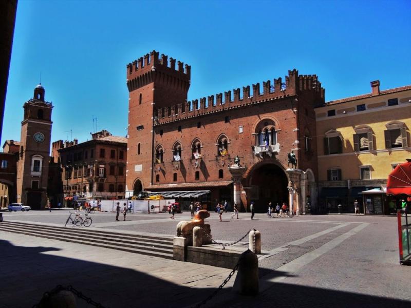 Palacio Municipal de Ferrara