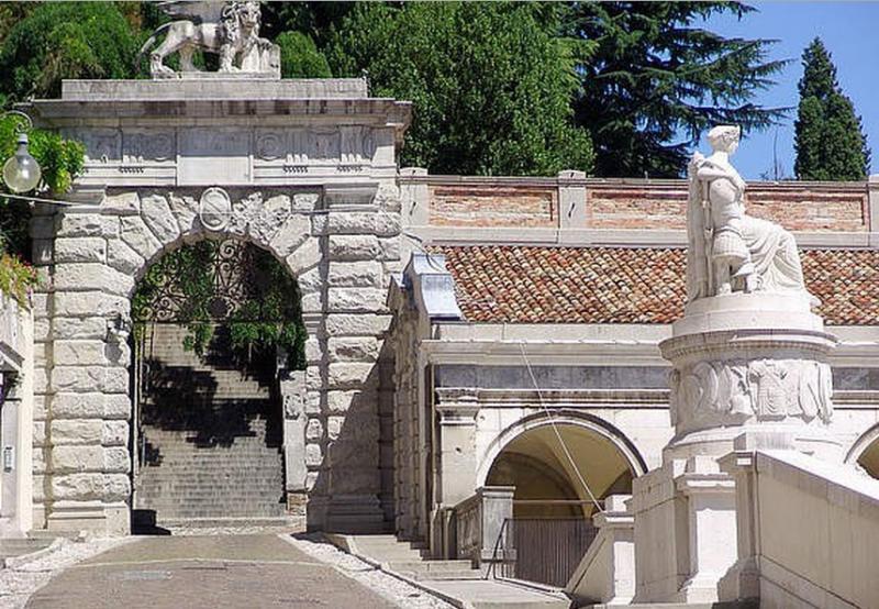 Arco di Bollani