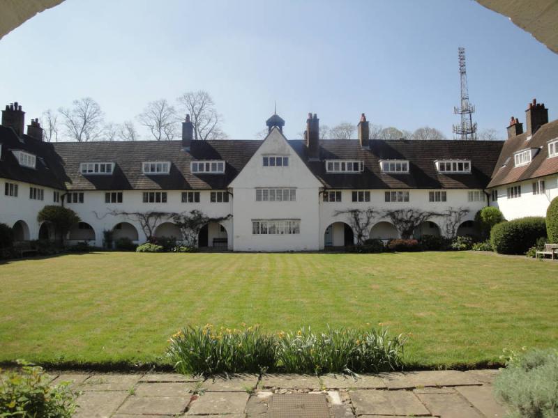 Waterlow Court diseñado por Mackay Hugh Baillie Scott en 1904