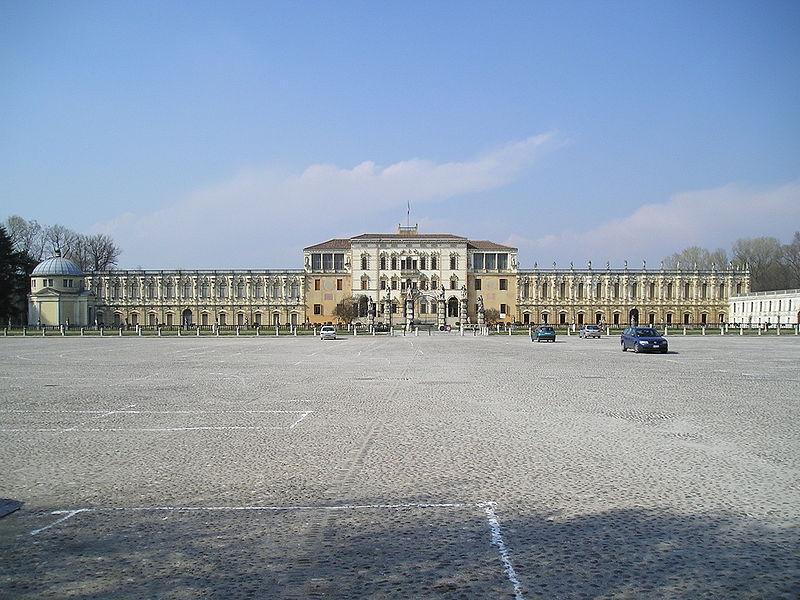 http-//upload.wikimedia.org/wikipedia/commons/thumb/1/15/Villa_Contarini_2.jpg/800px-Villa_Contarini_2.jpg