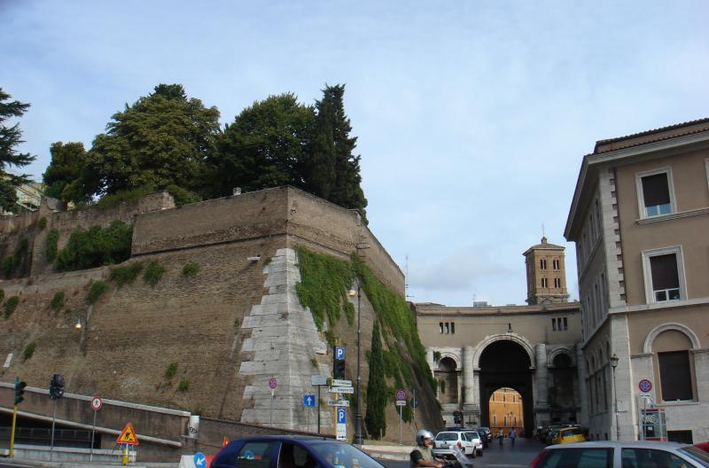 Porta Santo Spirito