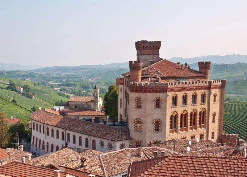 Castello di Barolo