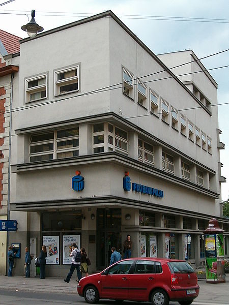 http://www.urbipedia.org/index.php?title=Casa_de_la_Seda_Weichmann