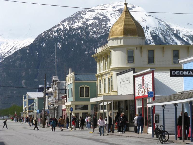 Golden North Hotel