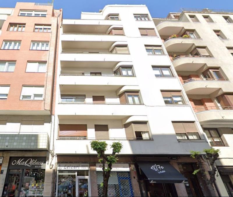 Edificio de viviendas en María Díaz de Haro, 22