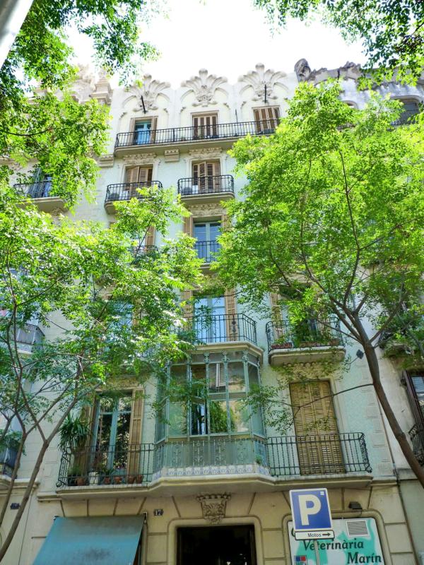 Edificio de Viviendas en Rambla del Prat, 17