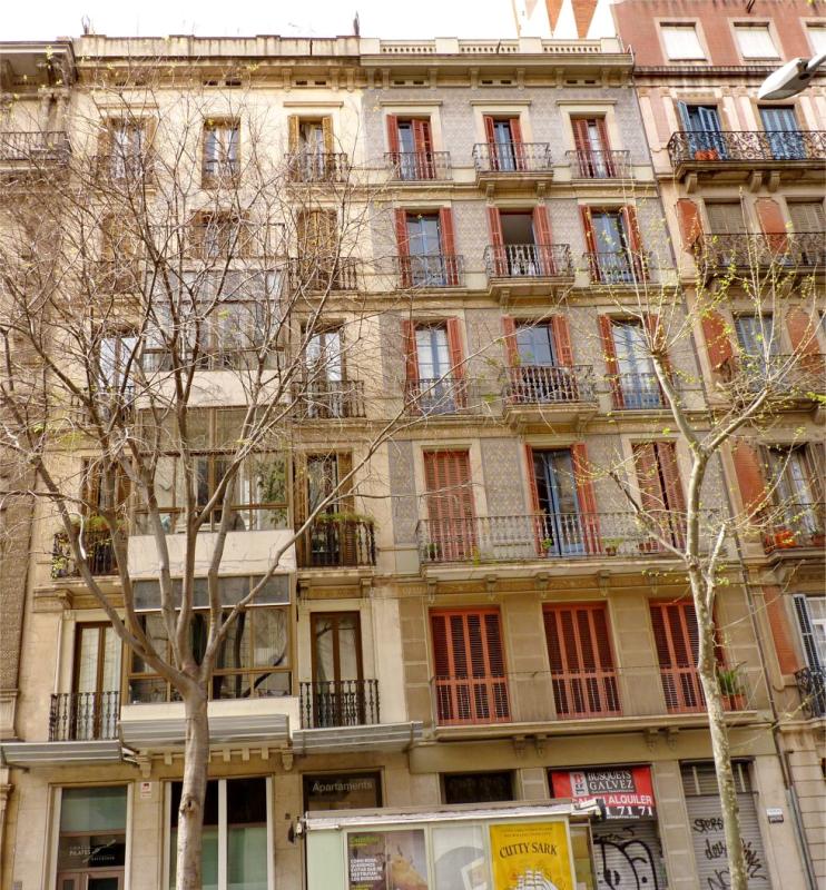 Edificios de viviendas en Calle Girona 15-17