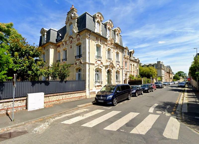 Casa Isidore Pierre, 24
