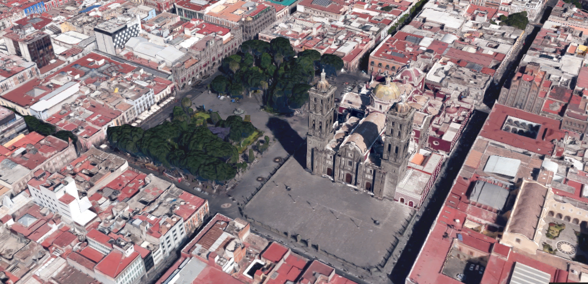 De derecha a izquierda: Catedral - Zócalo - Palacio Municipal