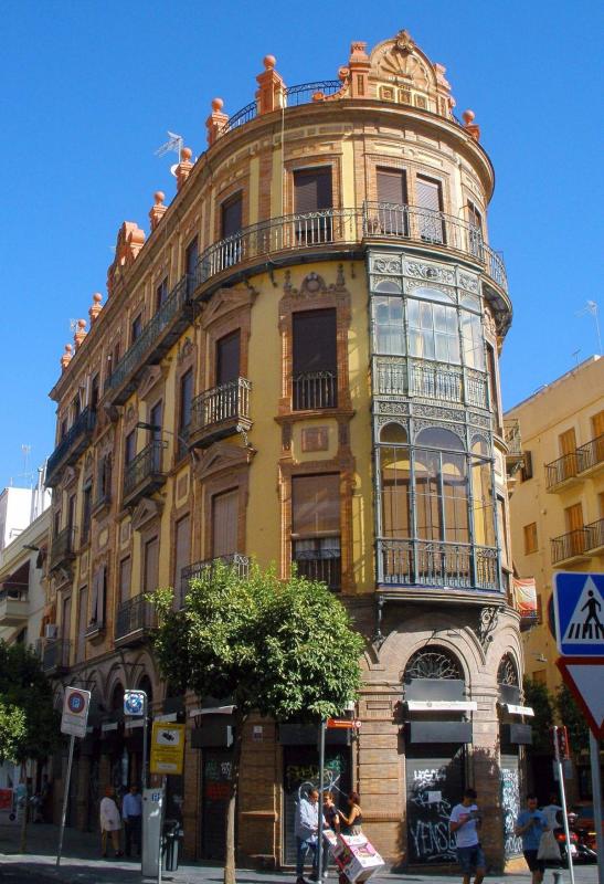 Edificio de viviendas en Sevilla