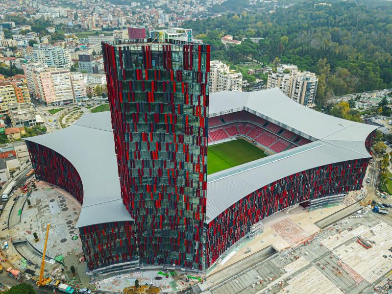 Estadio Nacional en Tirana