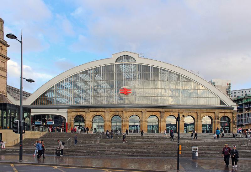  Lime Street Station