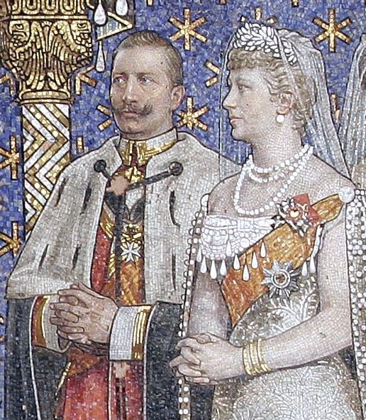 Con su primera esposa Augusta Victoria