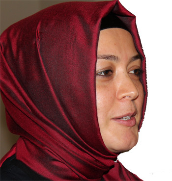 GÜL TOTU, Hayriye