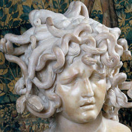 obras/37997_27_busto_di_medusa_sqlarge_1.jpg